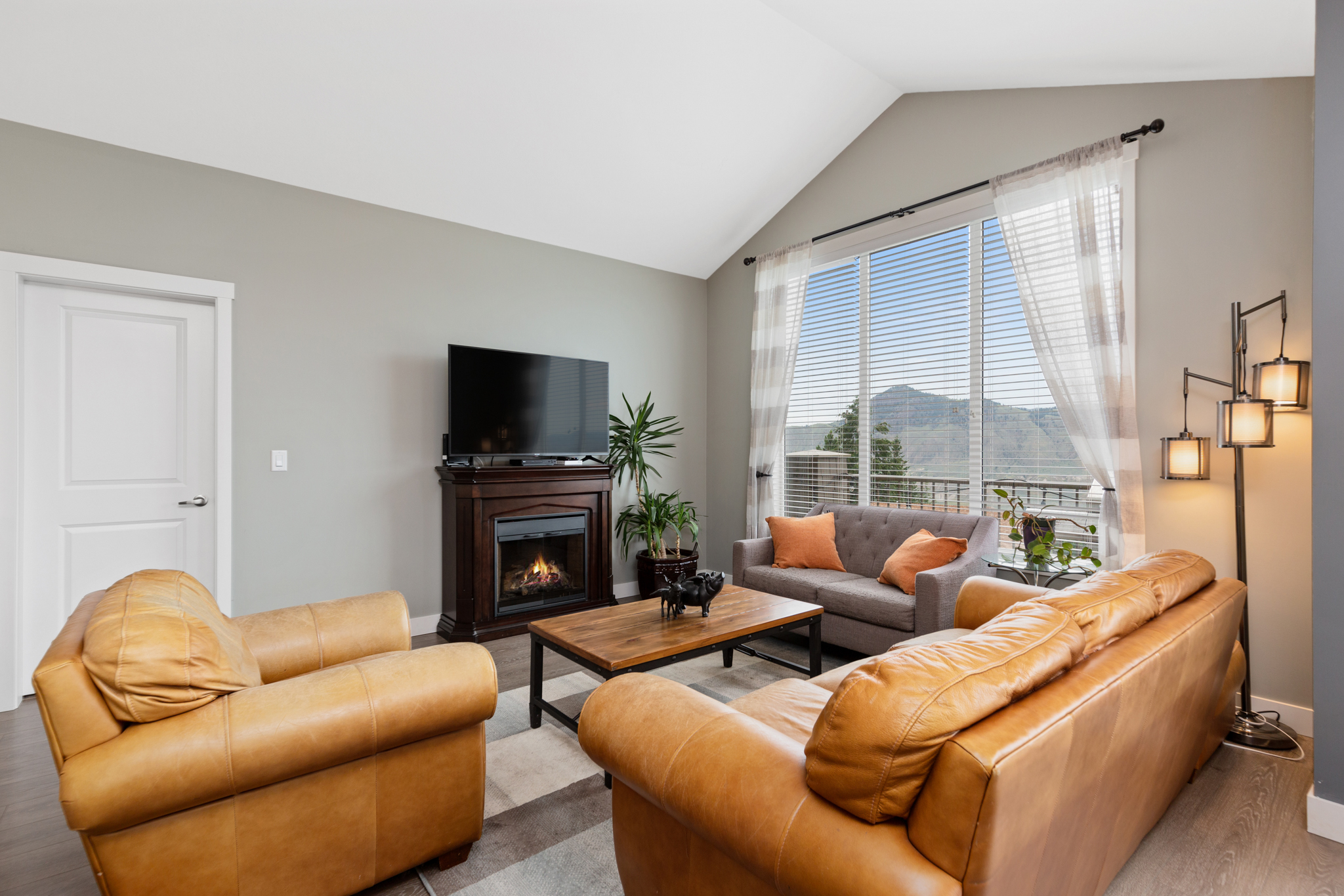Living room | Kamloops Real Estate